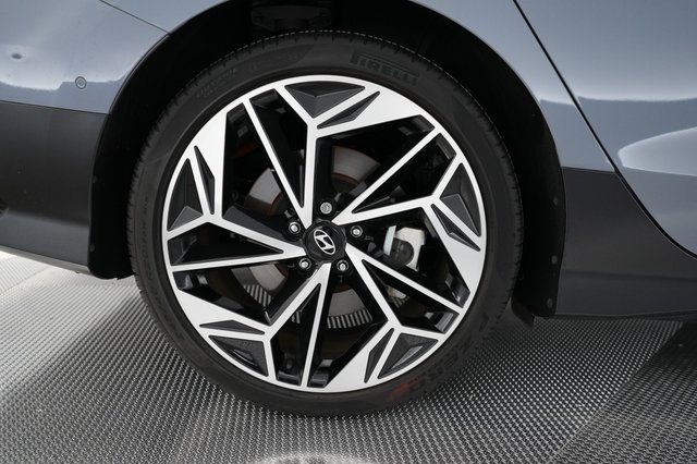 2025 Hyundai IONIQ 6 — photo 15 of 21