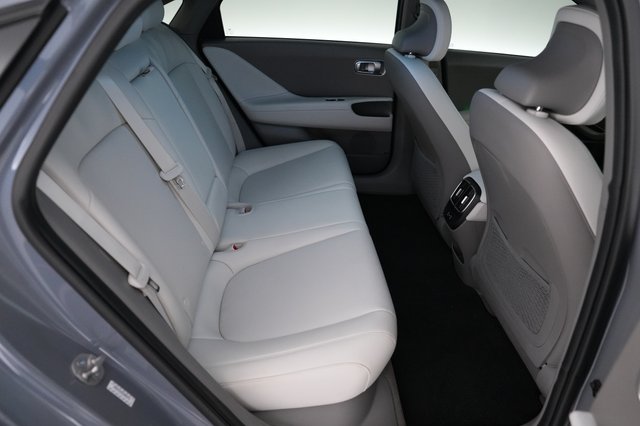 2025 Hyundai IONIQ 6 — photo 4 of 21