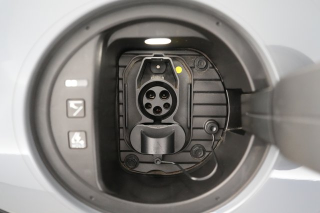 2025 Hyundai IONIQ 6 — photo 8 of 21