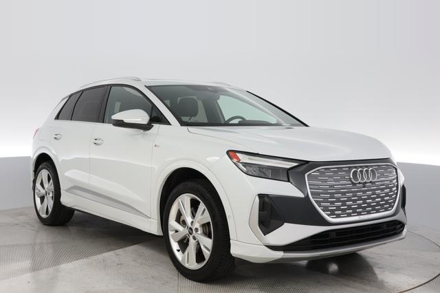2023 Audi Q4 e-tron — photo 10 of 20