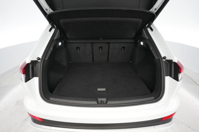 2023 Audi Q4 e-tron — photo 6 of 20
