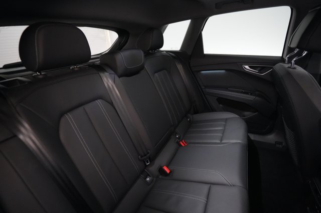 2023 Audi Q4 e-tron — photo 4 of 20
