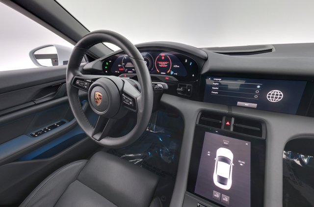 2023 Porsche Taycan — photo 20 of 27