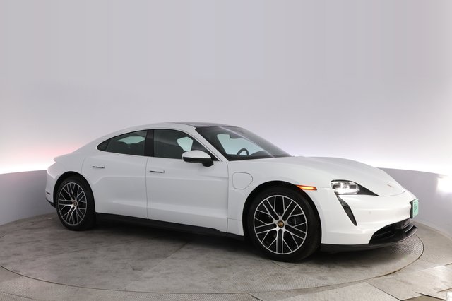 2023 Porsche Taycan — photo 11 of 27