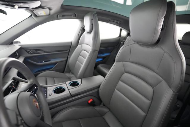 2023 Porsche Taycan — photo 3 of 27