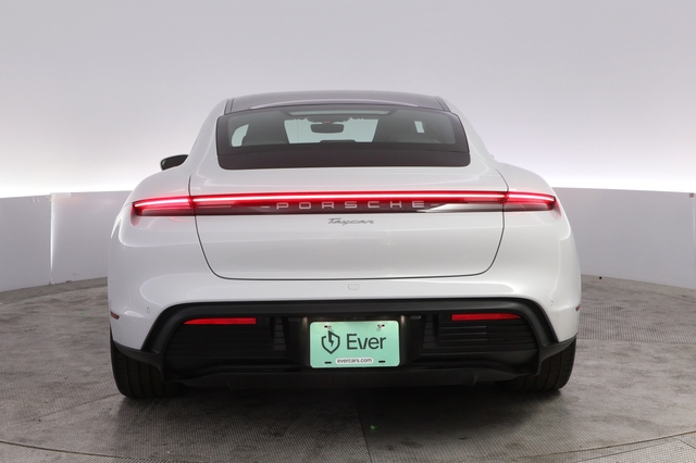2023 Porsche Taycan