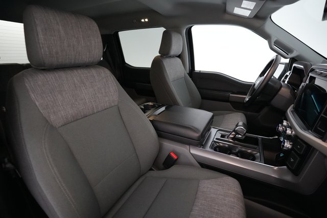 2023 Ford F-150 Lightning — photo 12 of 15