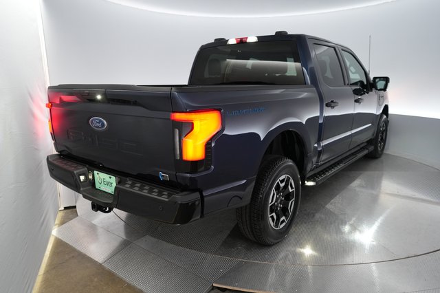 2023 Ford F-150 Lightning — photo 2 of 15