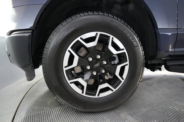 2023 Ford F-150 Lightning — photo 10 of 15