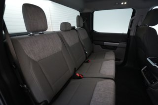 2023 Ford F-150 Lightning — photo 4 of 17
