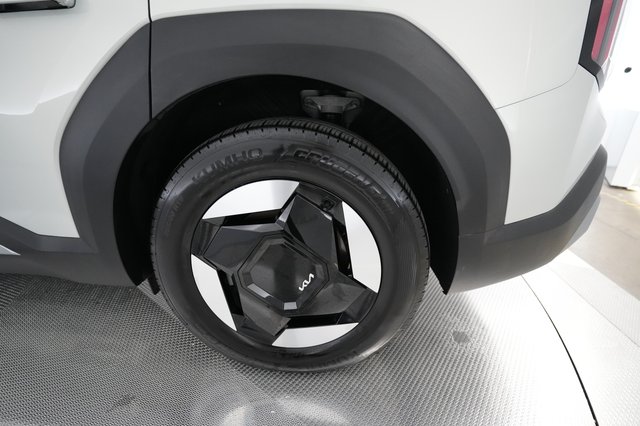 2024 Kia EV9 — photo 7 of 21