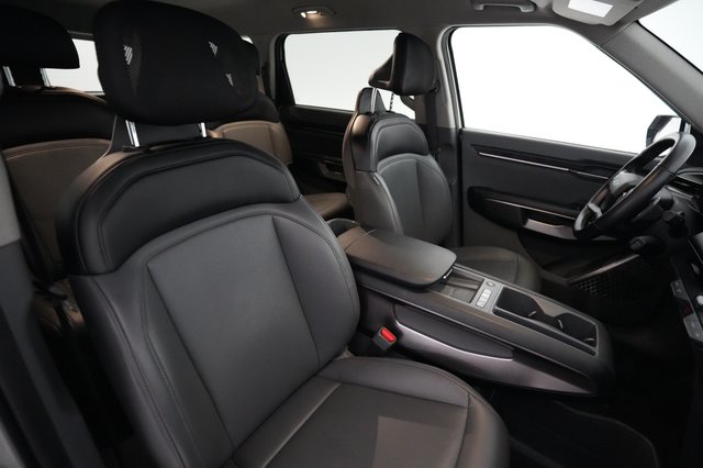2024 Kia EV9 — photo 16 of 21