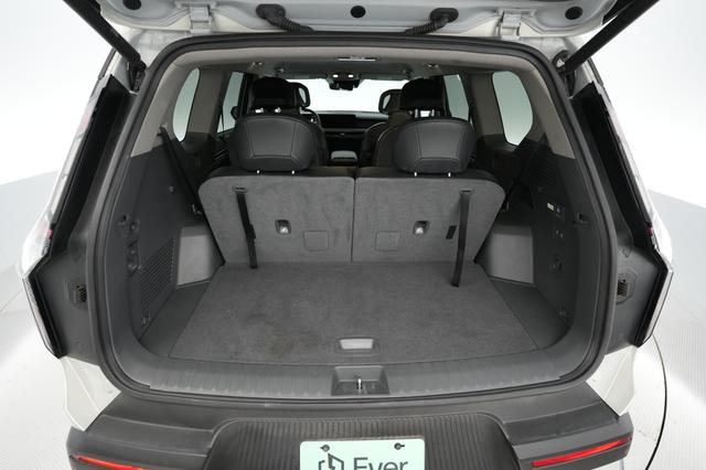 2024 Kia EV9 — photo 6 of 21