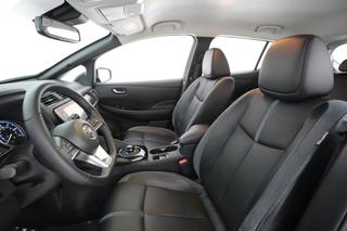 2022 Nissan Leaf — photo 3 of 30
