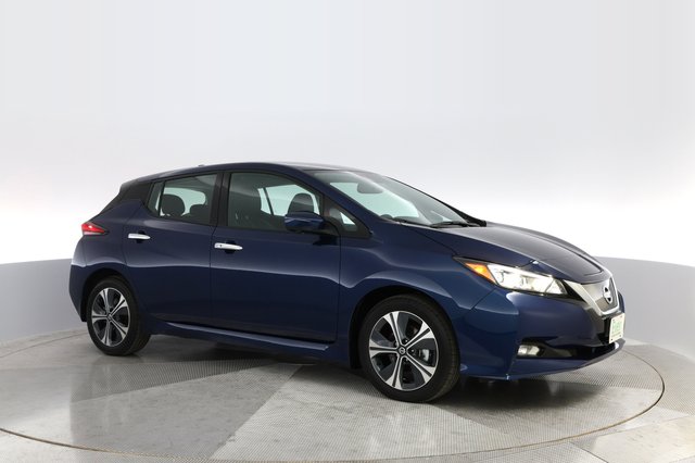 2022 Nissan Leaf — photo 7 of 30