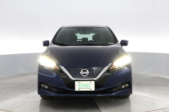 2022 Nissan Leaf — photo 5 of 30