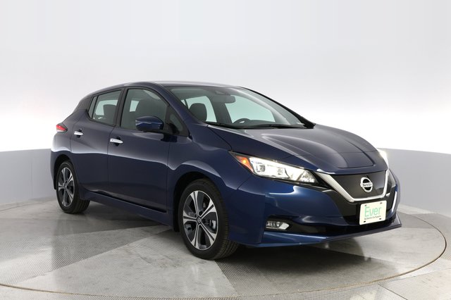 2022 Nissan Leaf — photo 6 of 30