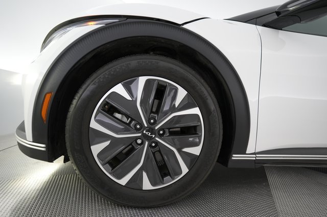 2024 Kia EV6 — photo 15 of 24
