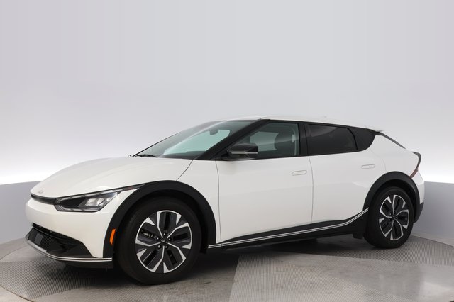 2024 Kia EV6 — photo 14 of 24