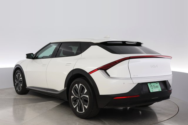 2024 Kia EV6 — photo 13 of 24
