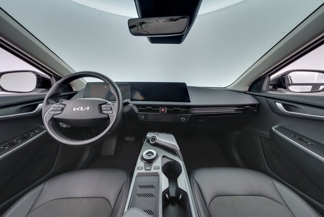 2024 Kia EV6 — photo 21 of 24