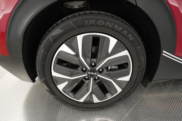 2024 Kia EV6 — photo 7 of 22