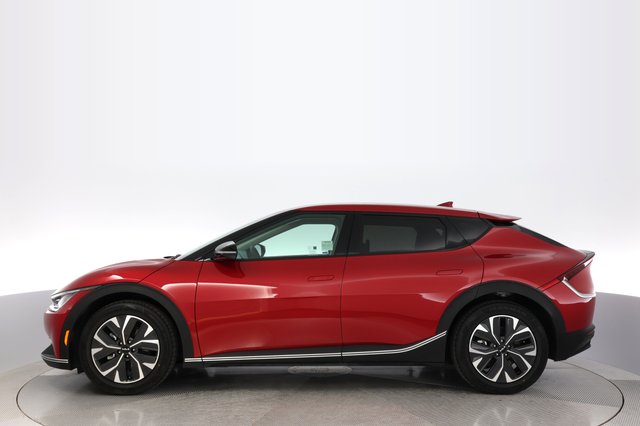 2024 Kia EV6 — photo 12 of 22