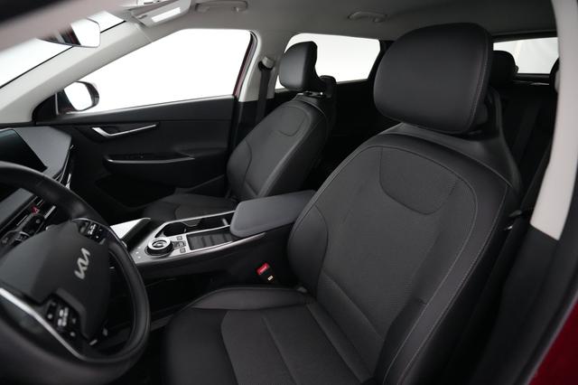 2024 Kia EV6 — photo 3 of 22