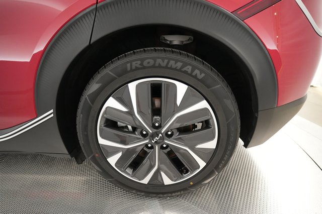 2024 Kia EV6 — photo 15 of 22