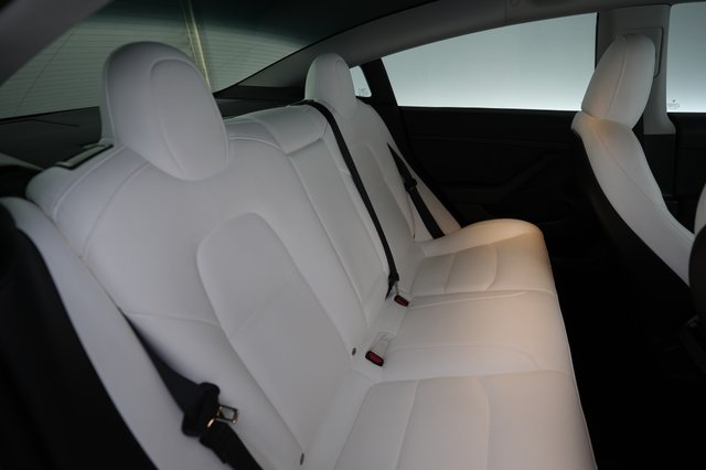 2023 Tesla Model 3 — photo 4 of 24