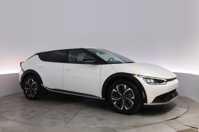 2024 Kia EV6 — photo 11 of 22