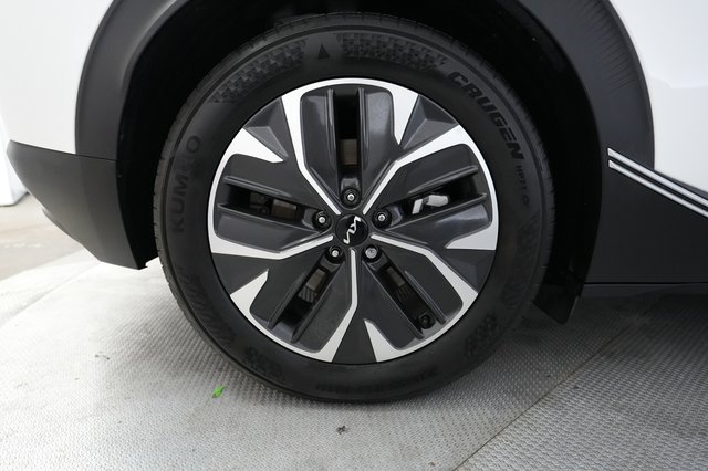 2024 Kia EV6 — photo 17 of 22