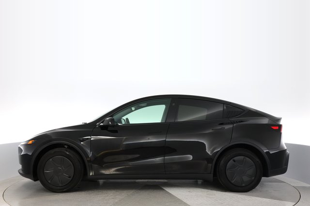 2026 Tesla Model Y — photo 12 of 19