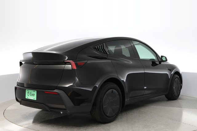 2026 Tesla Model Y — photo 2 of 19