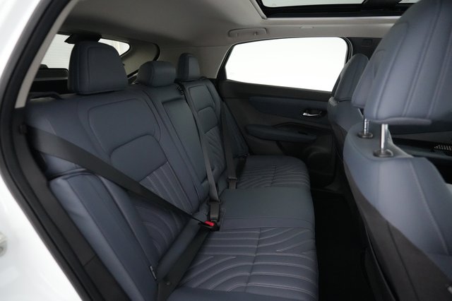 2025 Nissan Ariya — photo 4 of 22