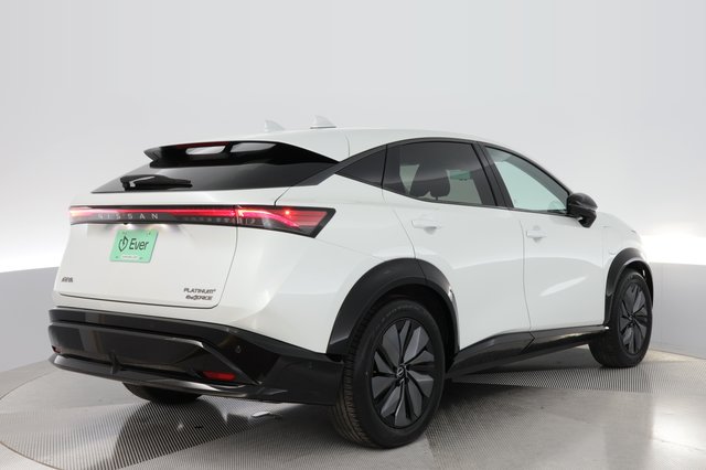2025 Nissan Ariya — photo 2 of 22