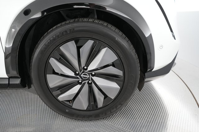 2025 Nissan Ariya — photo 7 of 22