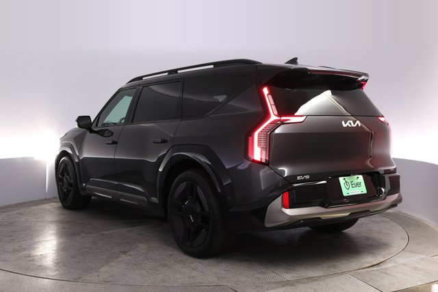 2024 Kia EV9 — photo 13 of 26