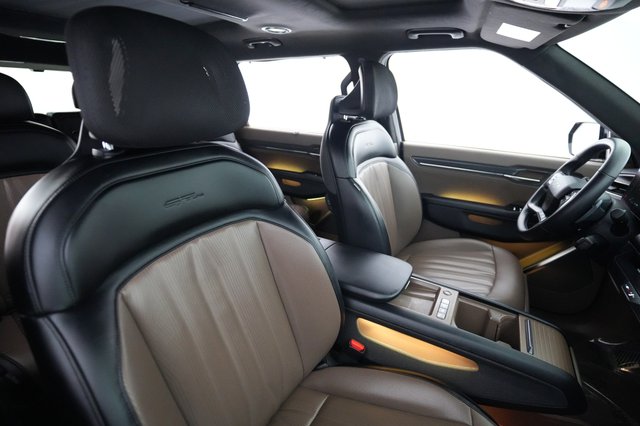 2024 Kia EV9 — photo 18 of 26