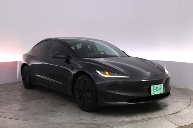 2025 Tesla Model 3 — photo 10 of 24