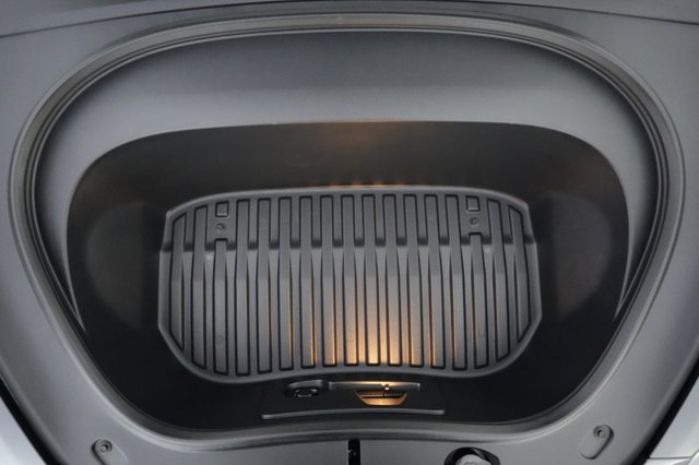 2025 Tesla Model 3 — photo 23 of 24