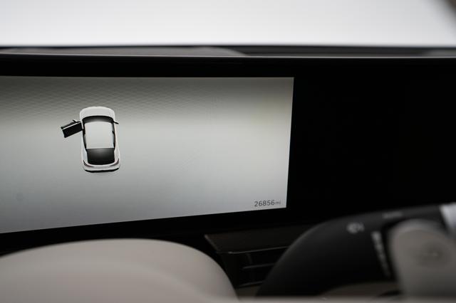 2023 Genesis GV60 — photo 5 of 19