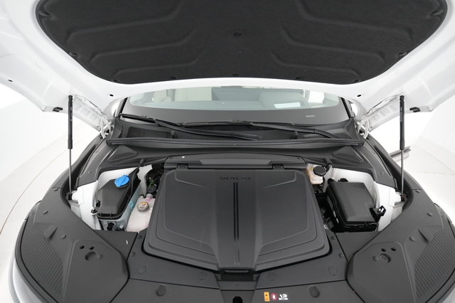 2023 Genesis GV60