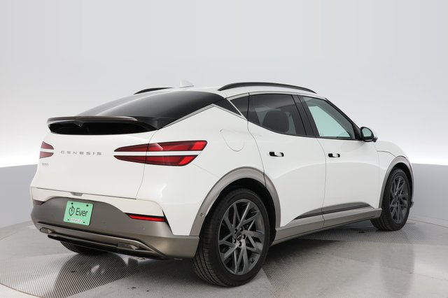 2023 Genesis GV60 — photo 2 of 19