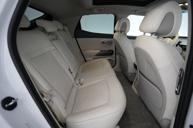 2023 Genesis GV60