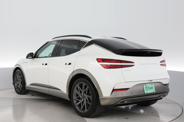 2023 Genesis GV60 — photo 11 of 19