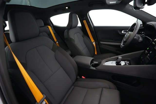 2023 Polestar 2 — photo 16 of 26
