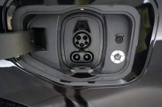 2024 Ford F-150 Lightning — photo 8 of 18
