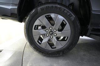 2024 Ford F-150 Lightning — photo 10 of 18