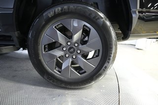 2024 Ford F-150 Lightning — photo 9 of 18